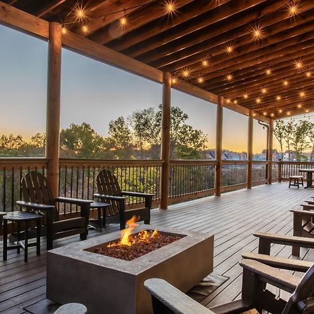Luxury 12-Bedroom Cabin With Indoor Pool, Hot Tub & Movie Theater, Sleeps 36 เซอเวียร์วีล ภายนอก รูปภาพ